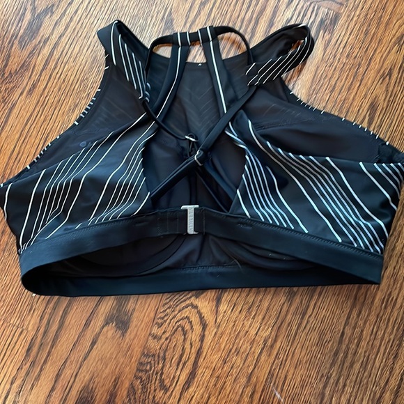 Athleta bathing suit top - Picture 2 of 3